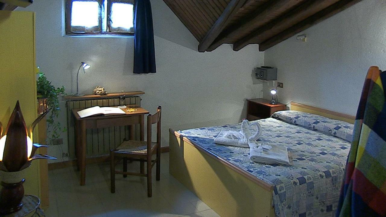 Hotel Rondanino Lanzo D'intelvi Luaran gambar